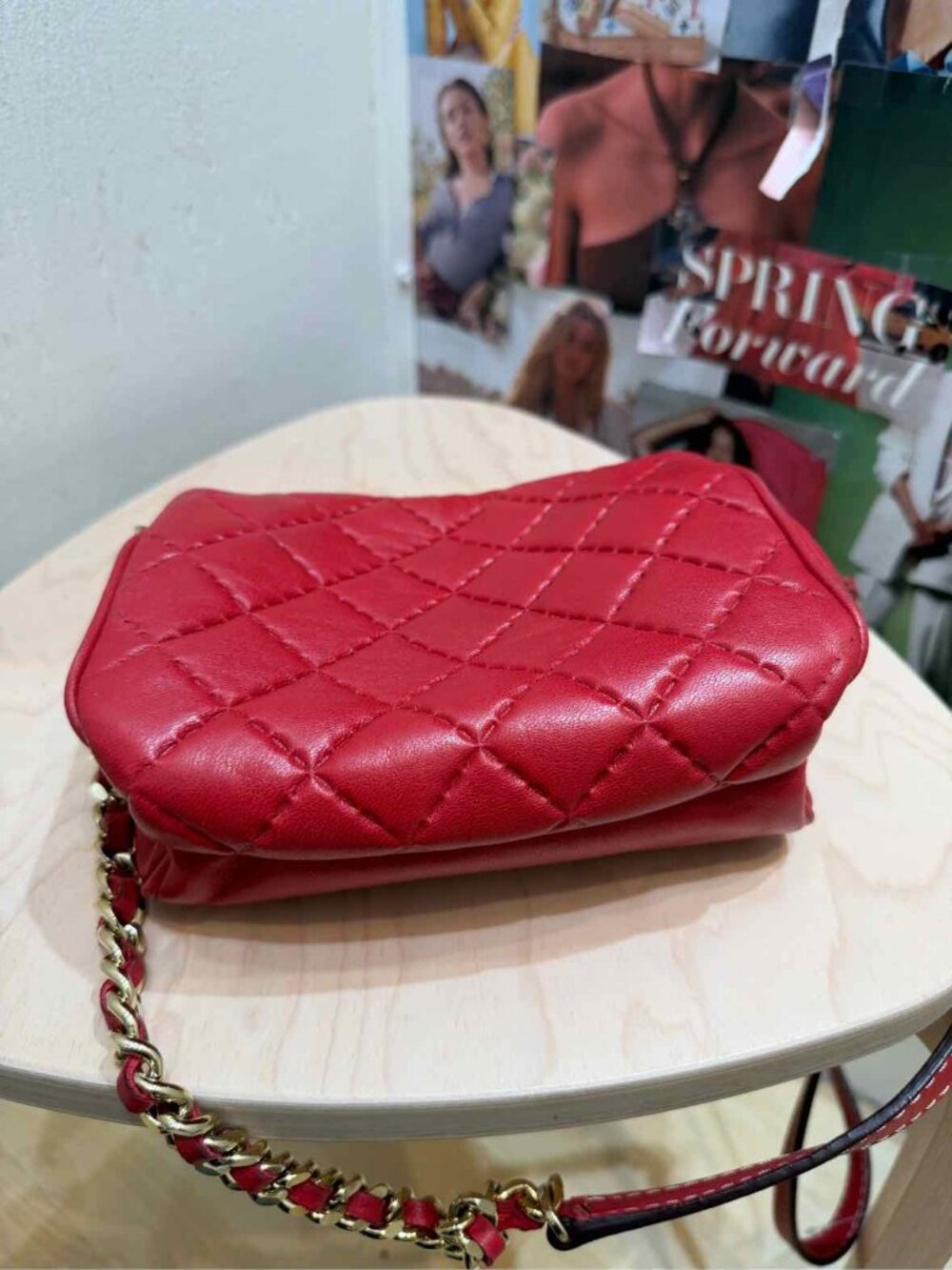 Carolina Herrera Red Handbag - Picture 4 of 8